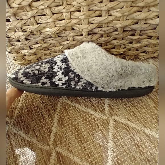 Slippers NWB Deer Foam Memory Slippers - Picture 7 of 9